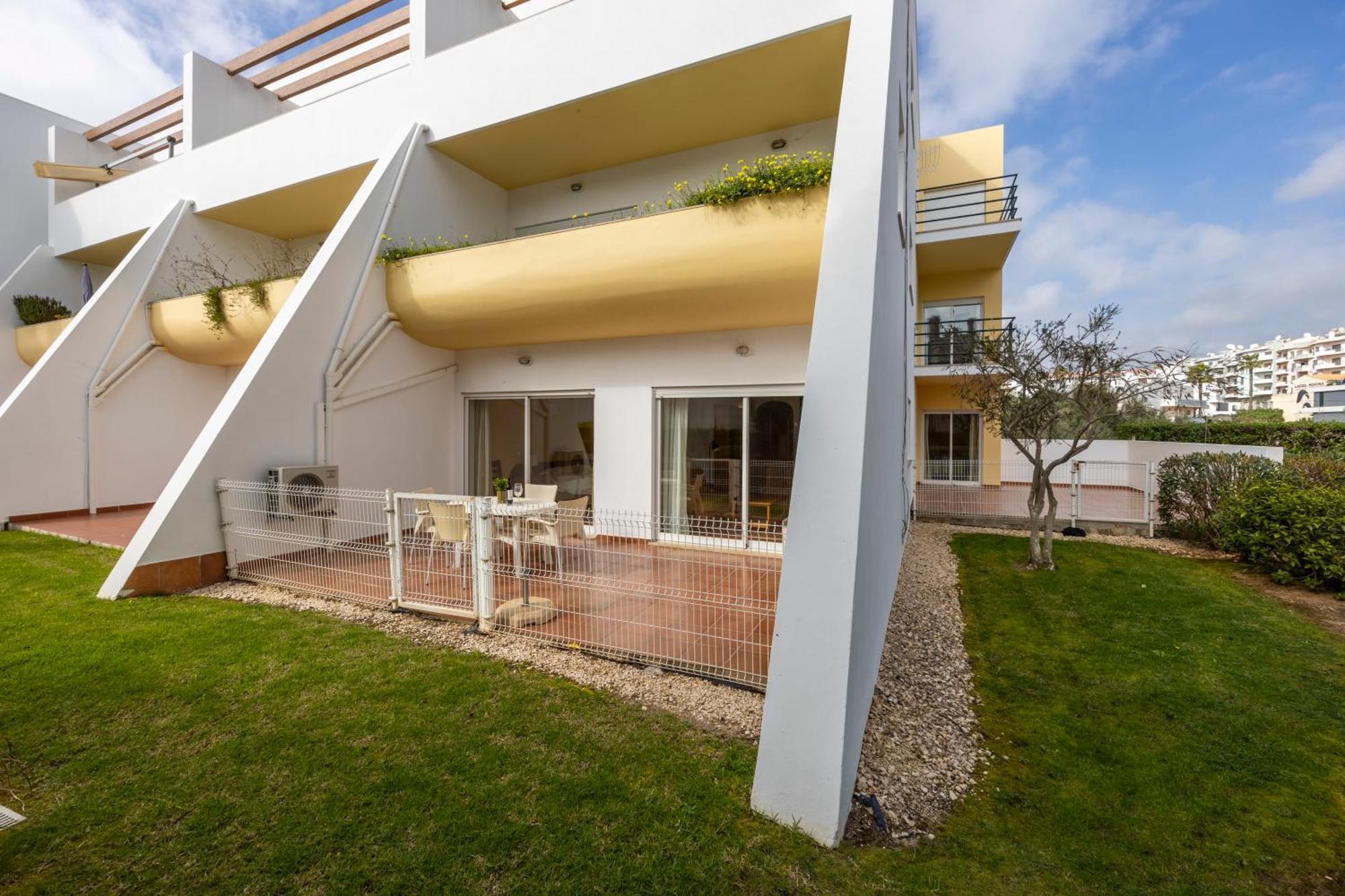 Cardeira Holiday Apartments Лагуш Экстерьер фото